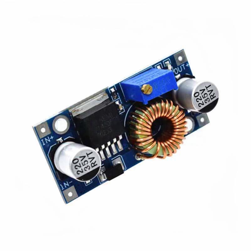 Siden af en XL4005 5A DC-DC Step-Down Converter